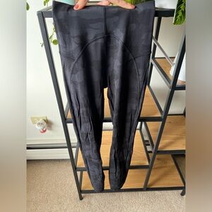 lululemon Unlimit High-Rise Tight 25" - Size 4